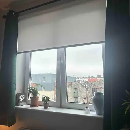 Apartment Central 1 Bedroom *